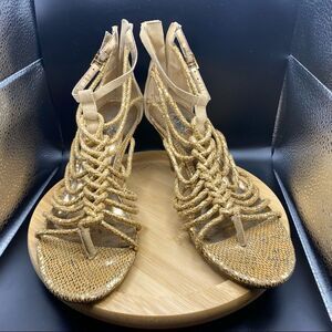 Women’s size 8.5 heels by Carlos